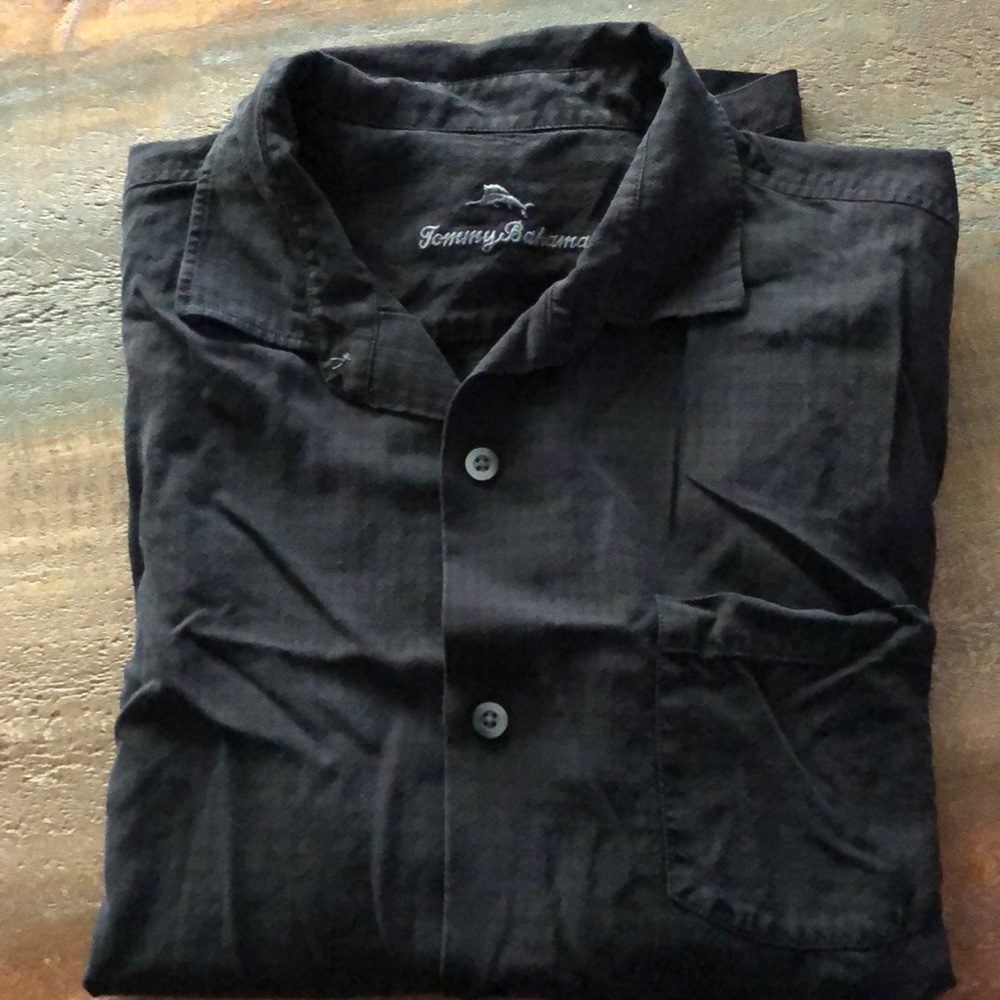 Tommy Bahama short sleeve button done XL